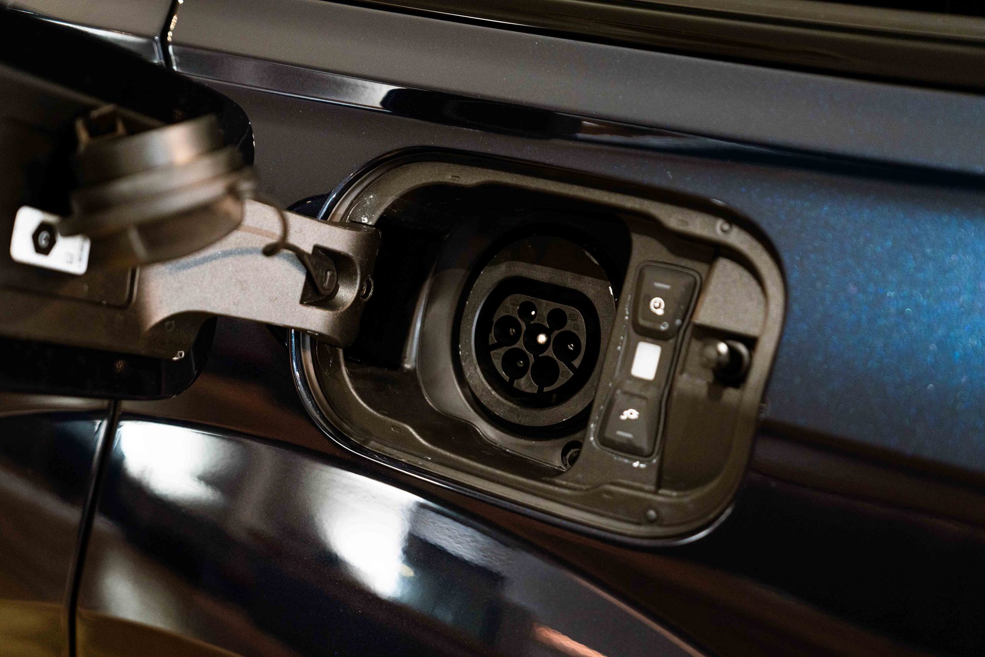 รูปภาพ อาวดี้ Audi Q7 TFSI e quattro S line edition one ปี 2024