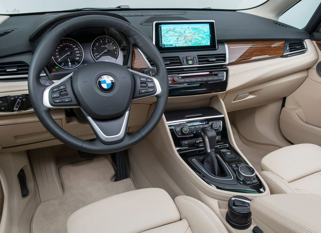 BMW Series 2 218i Active Tourer M Sport บีเอ็มดับเบิลยู ซีรีส์ 2 ปี 2015 : ภาพที่ 7
