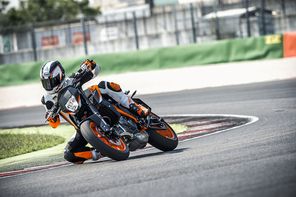 KTM 690 Duke R เคทีเอ็ม ปี 2016 : ภาพที่ 6