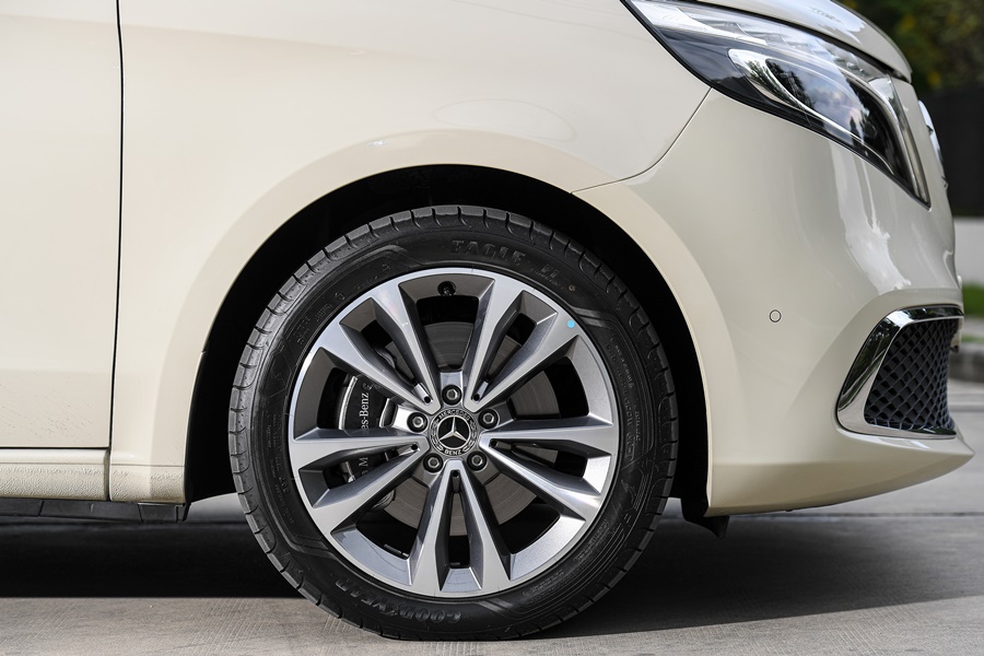 Mercedes-benz V-Class V 250 d EXCLUSIVE เมอร์เซเดส-เบนซ์ วี-คลาส ปี 2023 : ภาพที่ 3