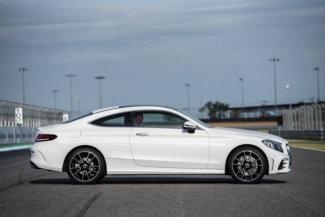 Mercedes-benz C-Class C 200 Coupe AMG Dynamic เมอร์เซเดส-เบนซ์ ซี-คลาส ปี 2020 : ภาพที่ 2