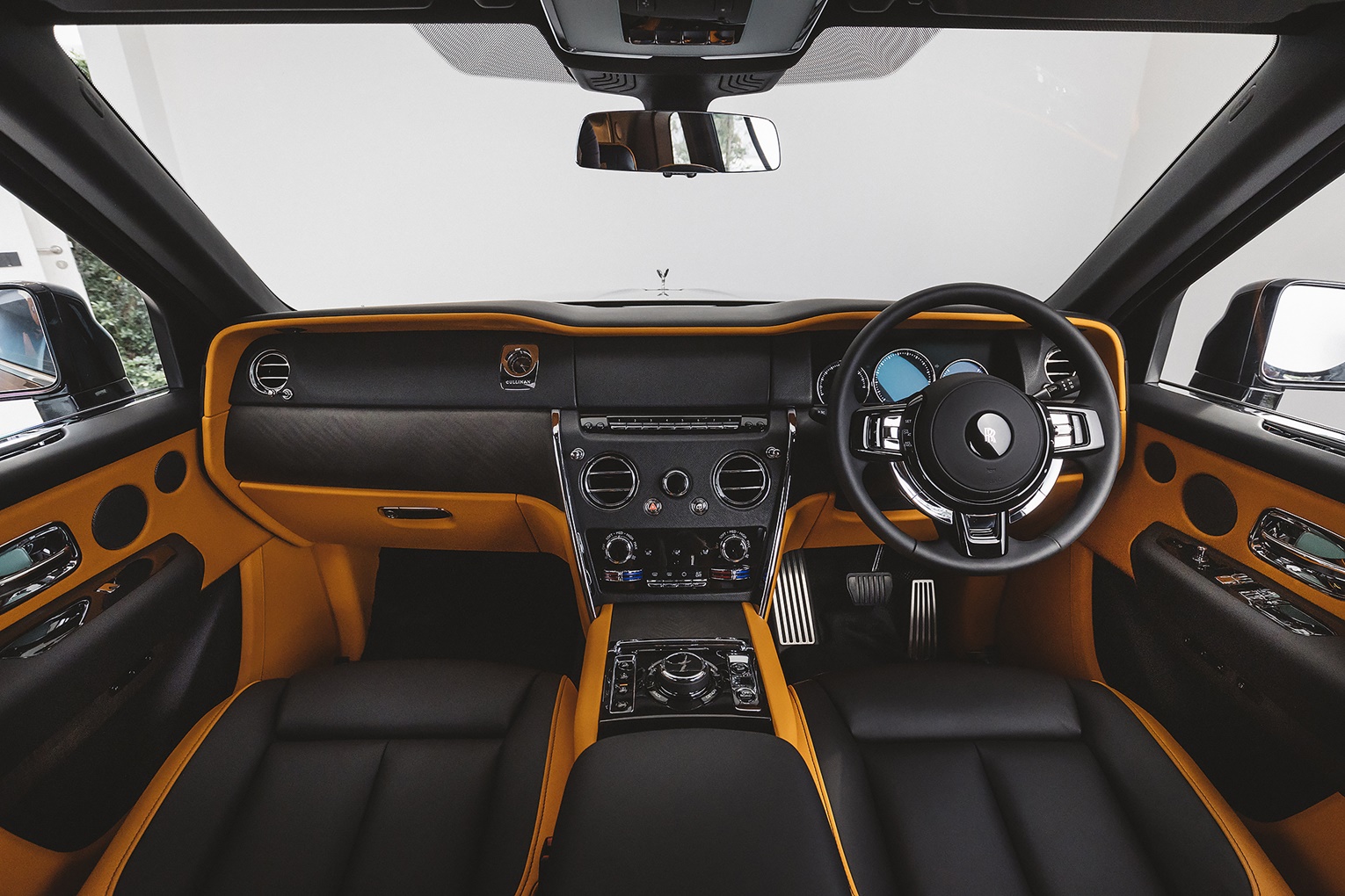 Rolls-Royce Cullinan SUV โรลส์-รอยซ์ ปี 2023 : ภาพที่ 3