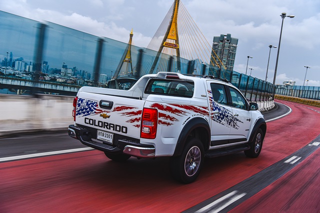 Chevrolet Colorado 4 of July Edition 4x4 AT เชฟโรเลต โคโลราโด ปี 2019 : ภาพที่ 7