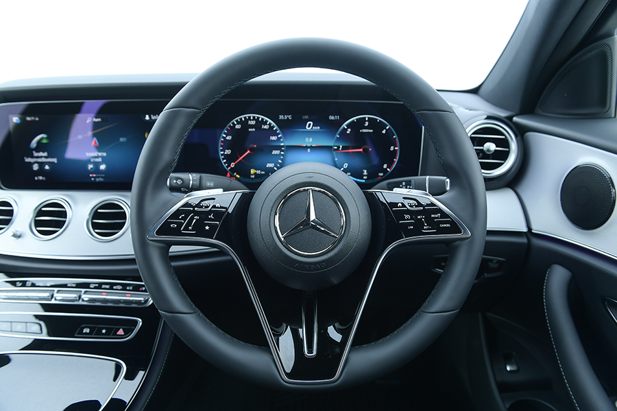 รูปภาพ เมอร์เซเดส-เบนซ์ Mercedes-benz E-Class 220 d AMG Sport ปี 2021