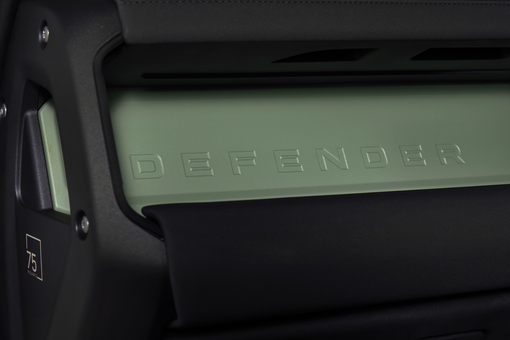 รูปภาพ แลนด์โรเวอร์ Land Rover Defender 75TH Limited Edition ปี 2023
