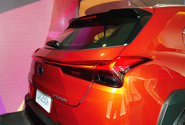 รูปภาพ เลกซัส Lexus UX 250h Luxury ปี 2019