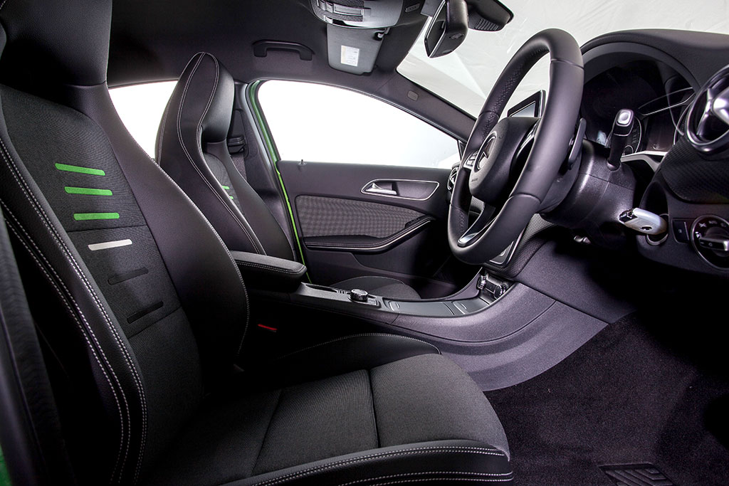 รูปภาพ เมอร์เซเดส-เบนซ์ Mercedes-benz A-Class A 180 Urban ปี 2015