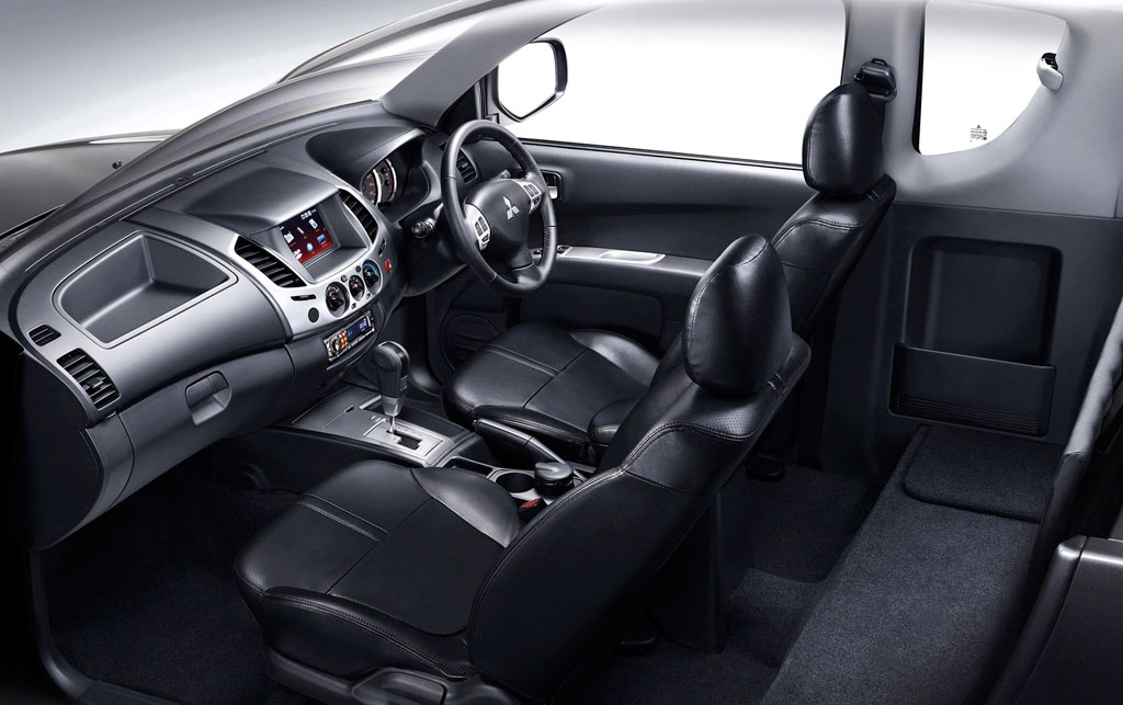 รูปภาพ มิตซูบิชิ Mitsubishi Triton Plus Mega Cab 2.4 GLS M/T ปี 2012