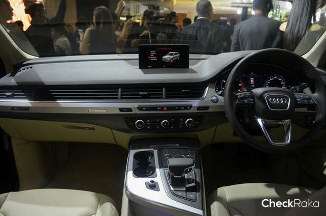 รูปภาพ อาวดี้ Audi Q7 45 TDI quattro S Line ปี 2017