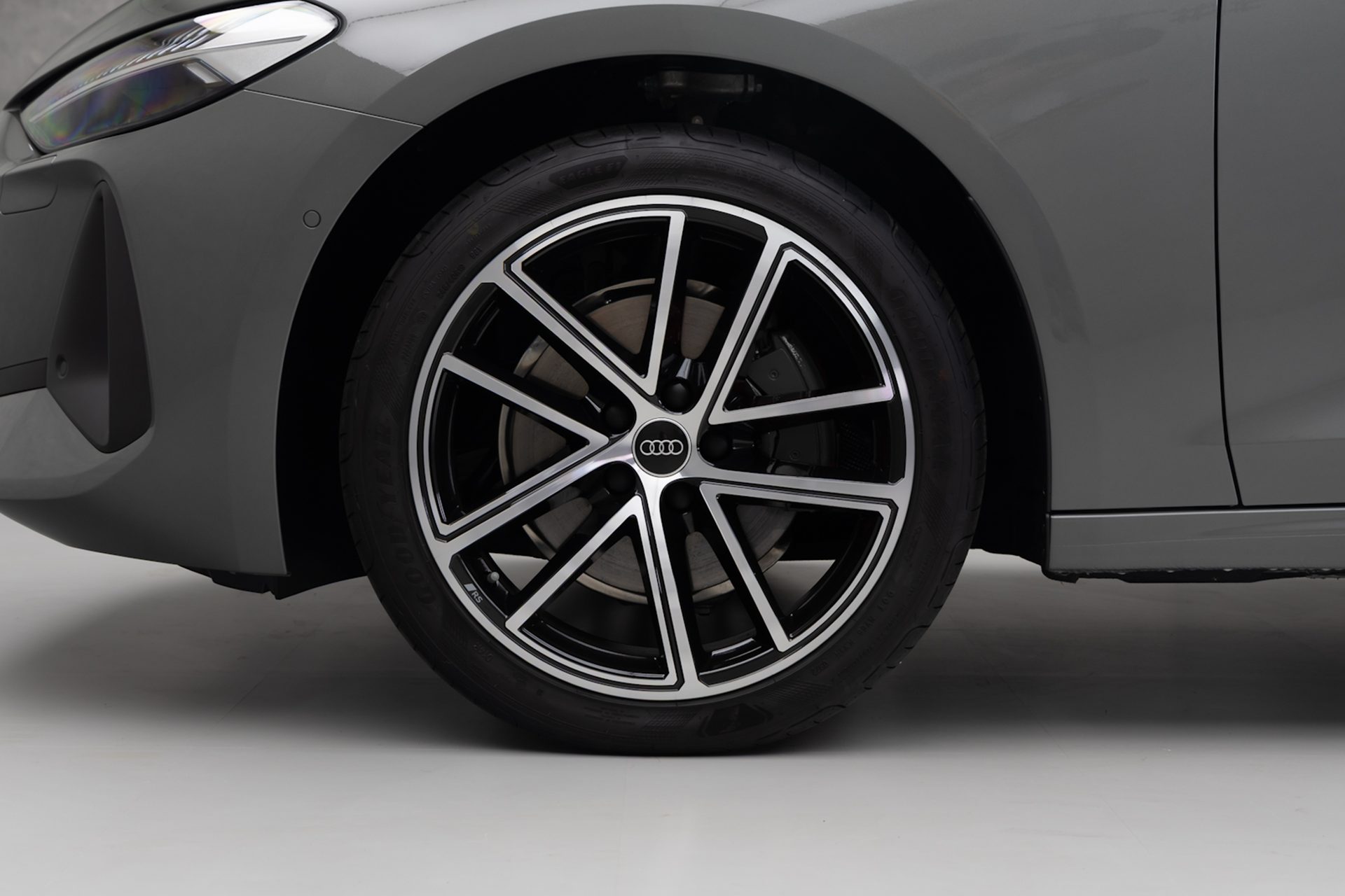 รูปภาพ อาวดี้ Audi A5 Sportback TFSI e quattro Tech Plus ปี 2025