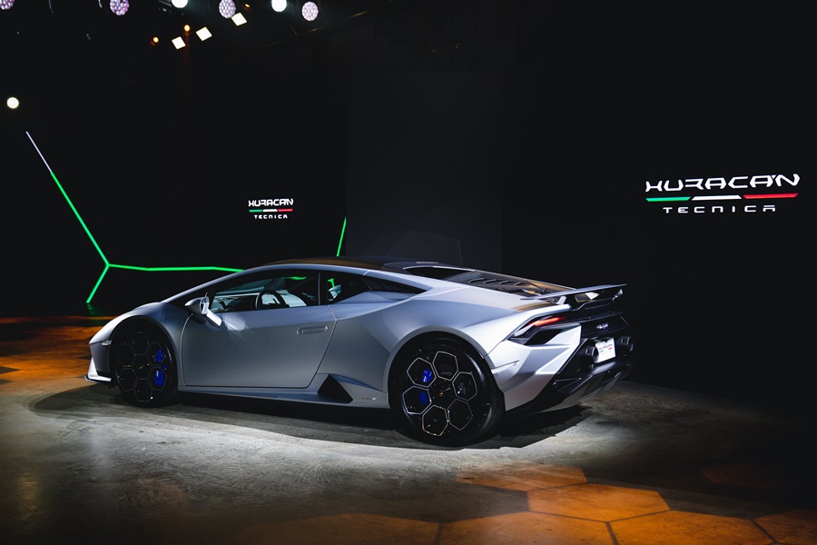 Lamborghini Huracan Tecnica ลัมโบร์กินี ฮูราคัน ปี 2022 : ภาพที่ 4