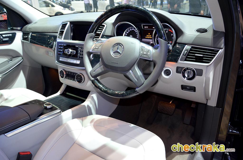 รูปภาพ เมอร์เซเดส-เบนซ์ Mercedes-benz GL-Class GL350 BlueTEC AMG Premium ปี 2013