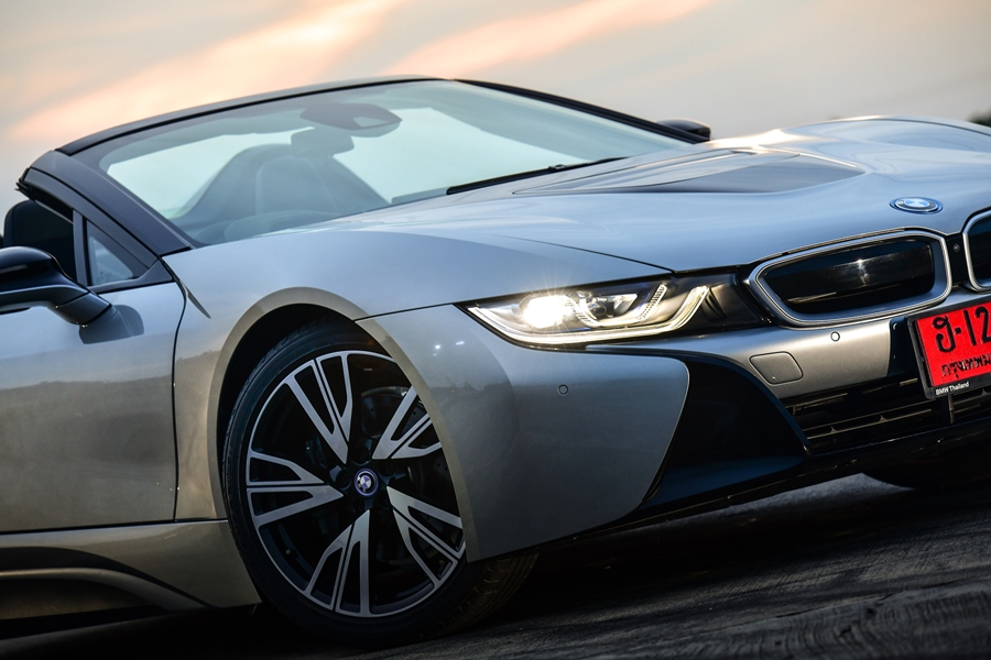 BMW i 8 Roadster บีเอ็มดับเบิลยู ปี 2018 : ภาพที่ 1