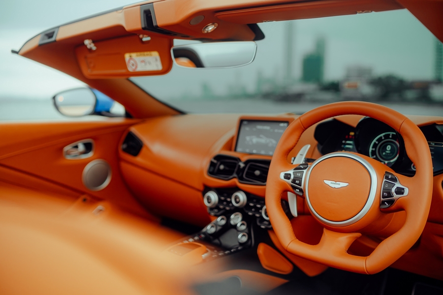 รูปภาพ แอสตัน มาร์ติน Aston Martin Vantage Roadster ปี 2021
