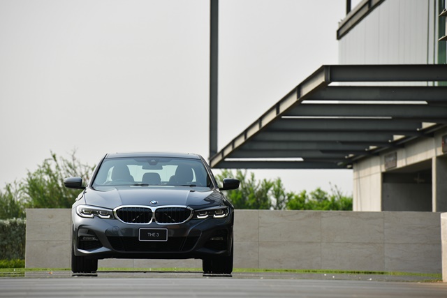 BMW Series 3 330e M Sport MY2020 บีเอ็มดับเบิลยู ซีรีส์3 ปี 2020 : ภาพที่ 2