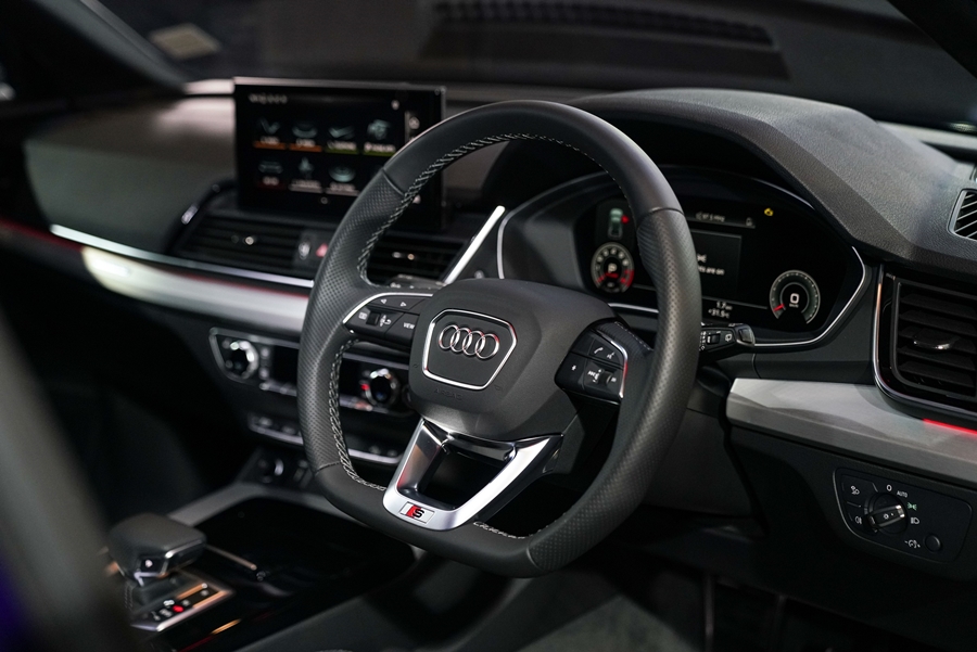 Audi Q5 45 TFSI quattro S line Black Edition อาวดี้ คิว5 ปี 2021 : ภาพที่ 6