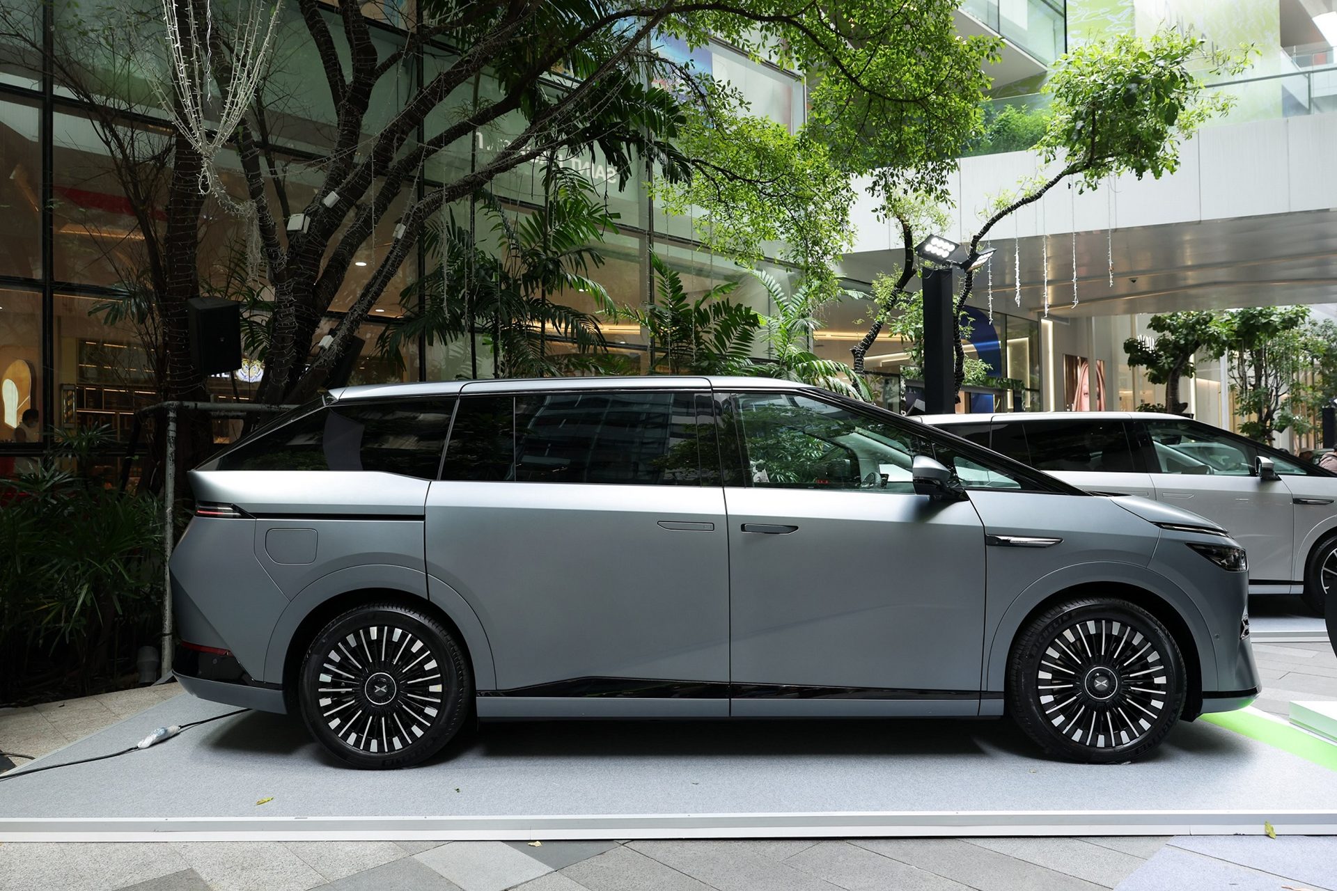 รูปภาพ เอ็กซ์เผิง Xpeng X9 Luxury Special Color Edition ปี 2025