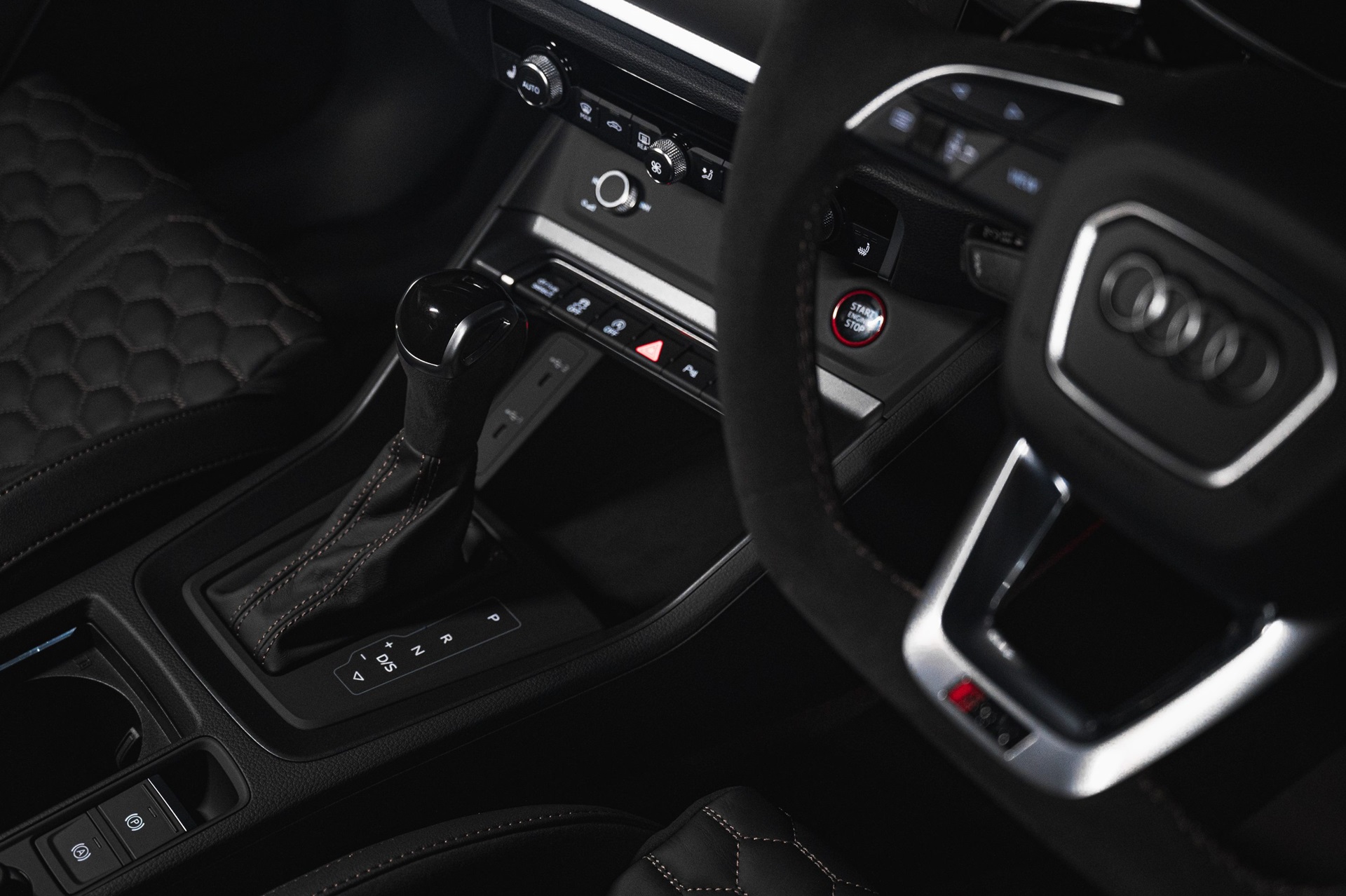 Audi RS Q3 Sportback edition 10 Years อาวดี้ ปี 2023 : ภาพที่ 5