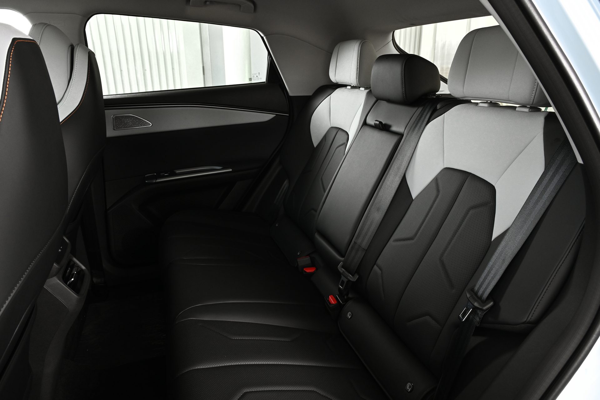 รูปภาพ โอโมดา Omoda C5 EV Max+ ปี 2026