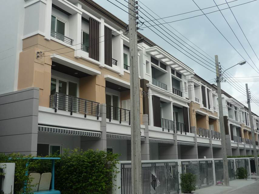 รูปภาพ บ้านกลางเมือง Urbanion ลาดพร้าว-เสนา