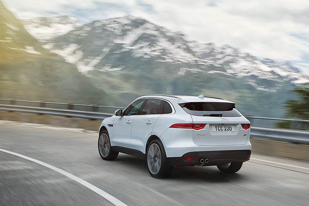 Jaguar F-Pace 2.0 Portfolio จากัวร์ เอฟ-เพซ ปี 2016 : ภาพที่ 3