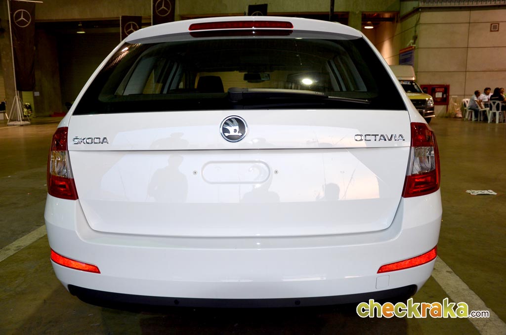 Skoda Octavia Combi 2.0 TDi สโกด้า ออคตาเวีย ปี 2013 : ภาพที่ 12