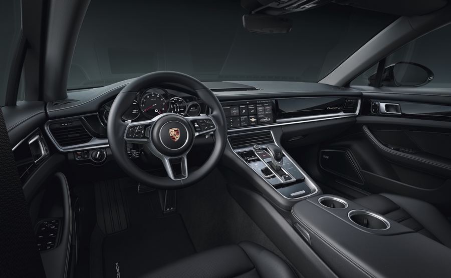 Porsche Panamera 4 E-Hybrid 10 Years Edition ปอร์เช่ พานาเมร่า ปี 2020 : ภาพที่ 4