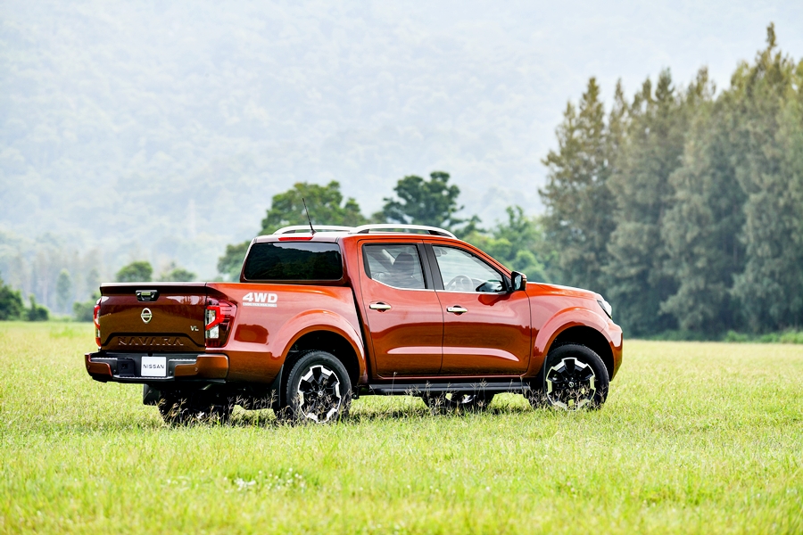 รูปภาพ นิสสัน Nissan Navara Double Cab CALIBRE V 6MT MY20 ปี 2020