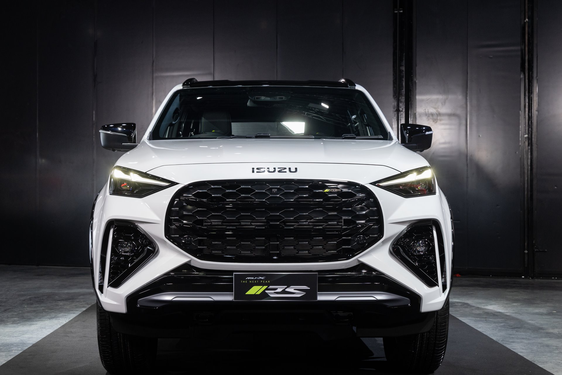 รูปภาพ อีซูซุ Isuzu MU-X 4x2 3.0 RS A/T ปี 2024