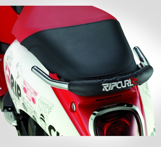 รูปภาพ ฮอนด้า Honda-Scoopy i Ripcurl Series-ปี 2010