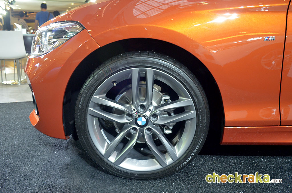 รูปภาพ บีเอ็มดับเบิลยู BMW Series 1 118i Sport ปี 2015