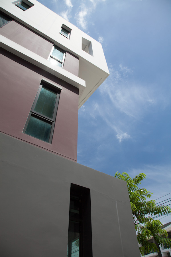 รูปภาพ บี อเวนิว วัชรพล (B Avenue Watcharapol)