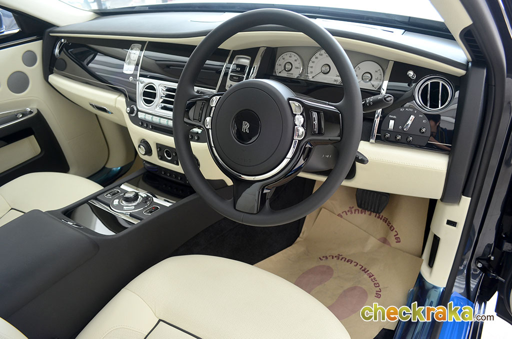 รูปภาพ โรลส์-รอยซ์ Rolls-Royce Ghost Standard ปี 2011