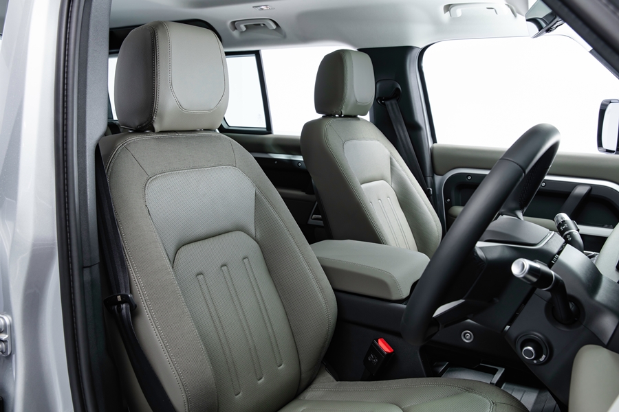 รูปภาพ แลนด์โรเวอร์ Land Rover Defender 90 Petrol 2.0 SE Ingenium ปี 2020