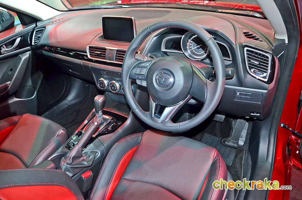 รูปภาพ มาสด้า Mazda 3 2.0 Sedan Racing Series ปี 2015