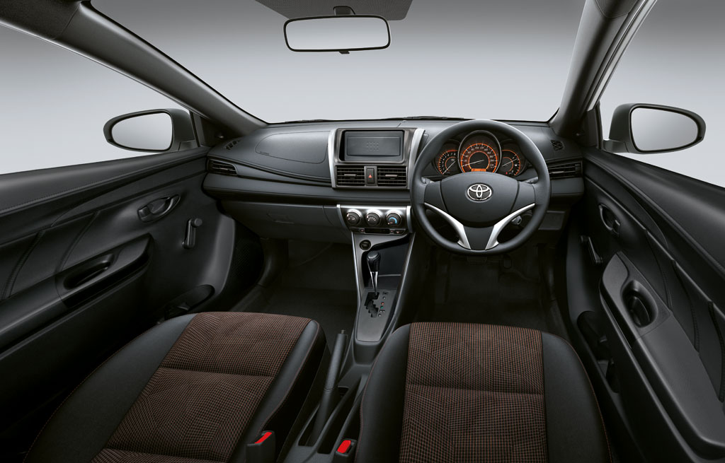 รูปภาพ โตโยต้า Toyota Yaris 1.2 J ECO ปี 2013