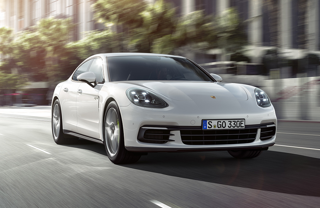 Porsche Panamera 4 E-Hybrid ปอร์เช่ พานาเมร่า ปี 2016 : ภาพที่ 3