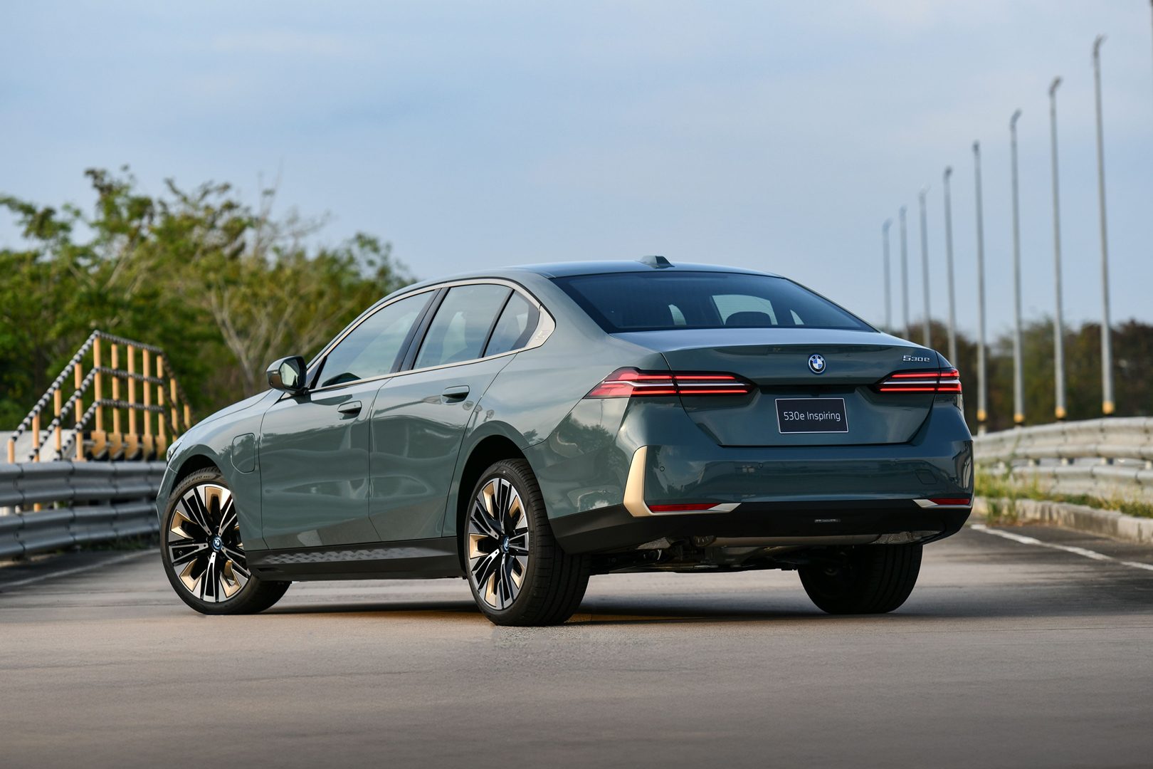 รูปภาพ บีเอ็มดับเบิลยู BMW Series 5 530e Inspiring ปี 2025