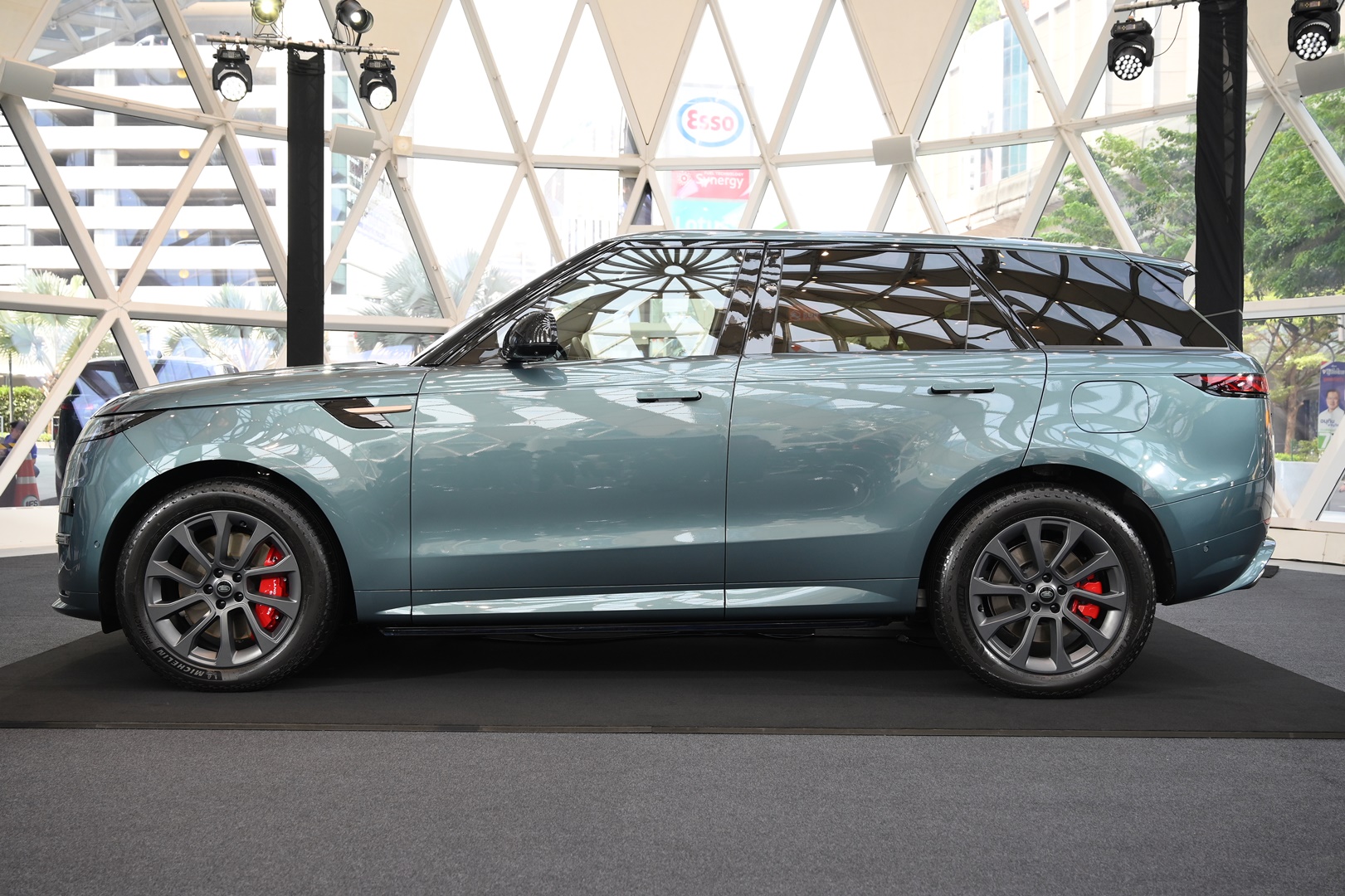 รูปภาพ แลนด์โรเวอร์ Land Rover Range Rover Sport Dynamic SE Plug-In Hybrid ปี 2023