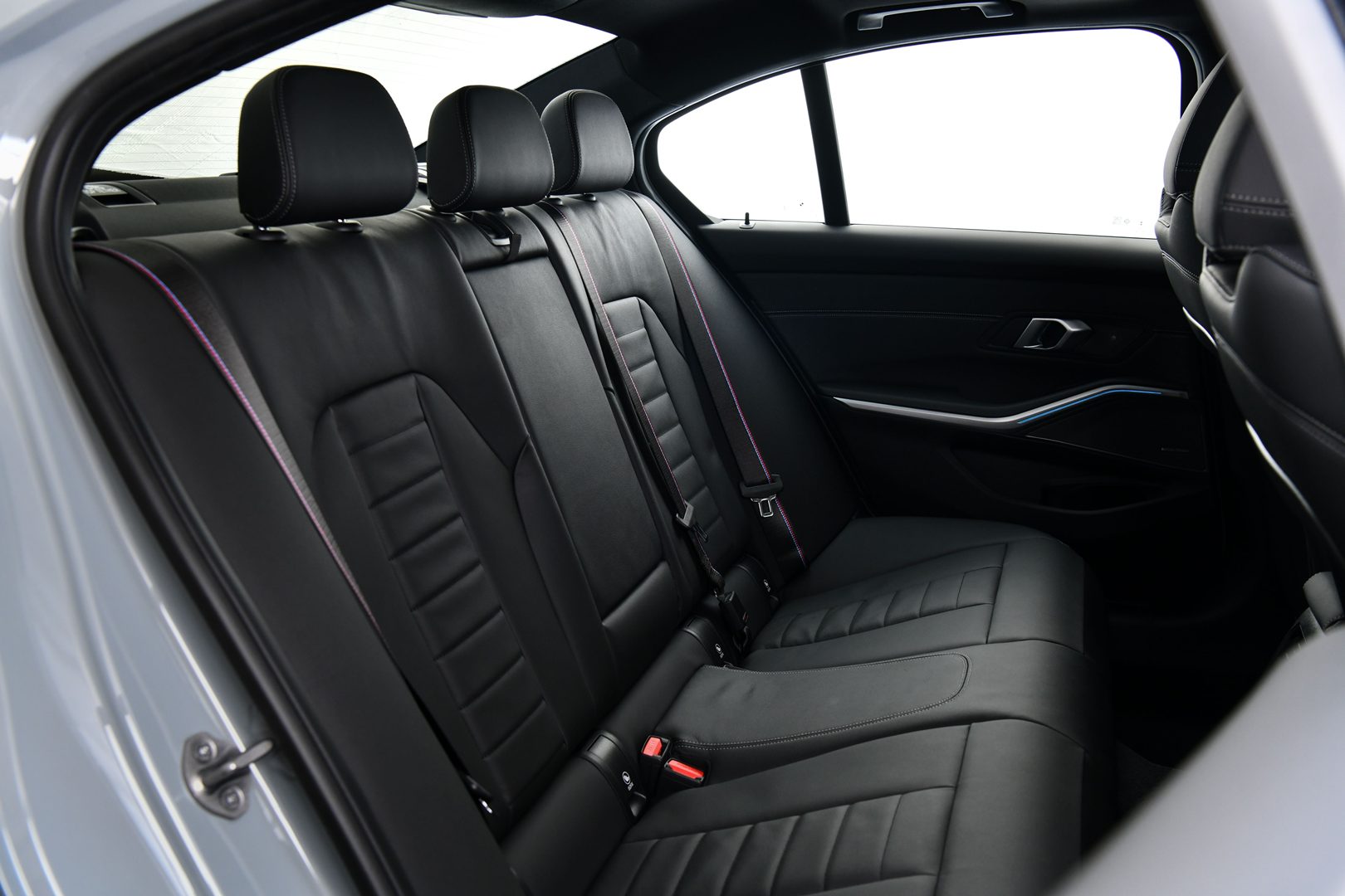 รูปภาพ บีเอ็มดับเบิลยู BMW Series 3 330e M Sport ปี 2025