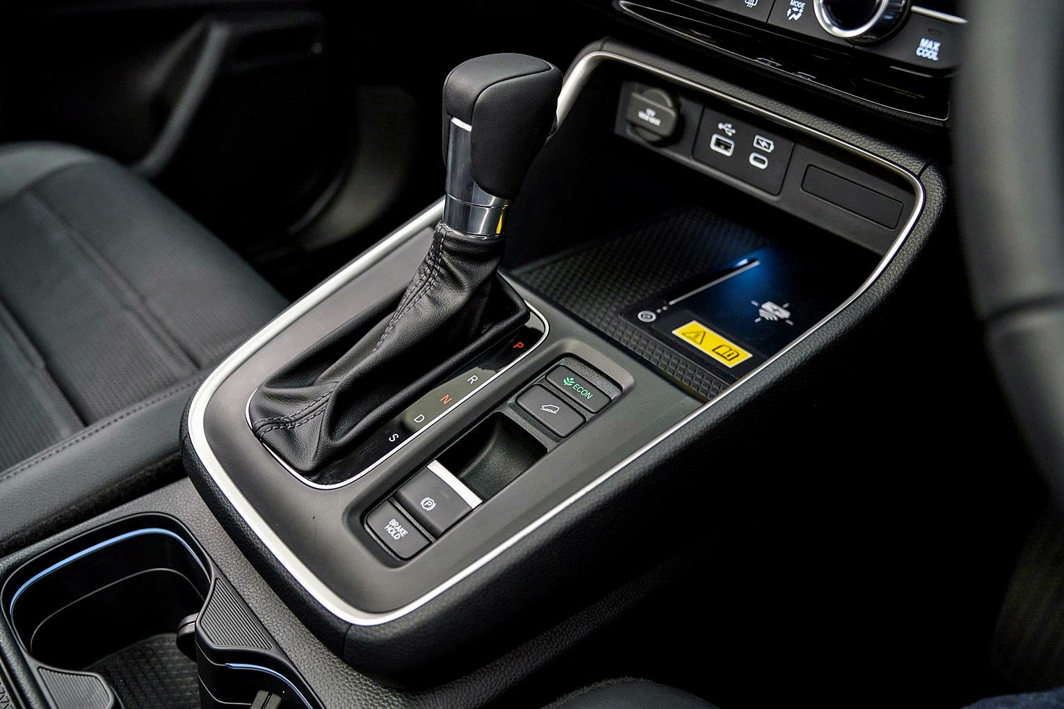 Honda CR-V EL 4WD 7 SEAT ฮอนด้า ซีอาร์-วี ปี 2023 : ภาพที่ 9