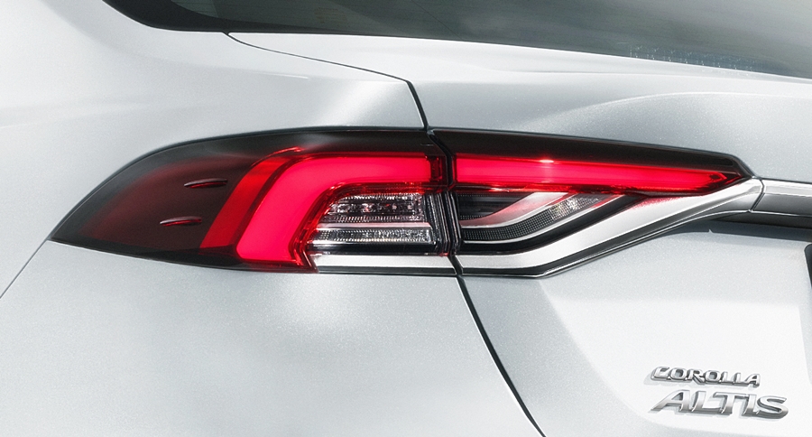 Toyota Altis (Corolla) 1.8 GR Sport MY22 โตโยต้า อัลติส(โคโรลล่า) ปี 2022 : ภาพที่ 6