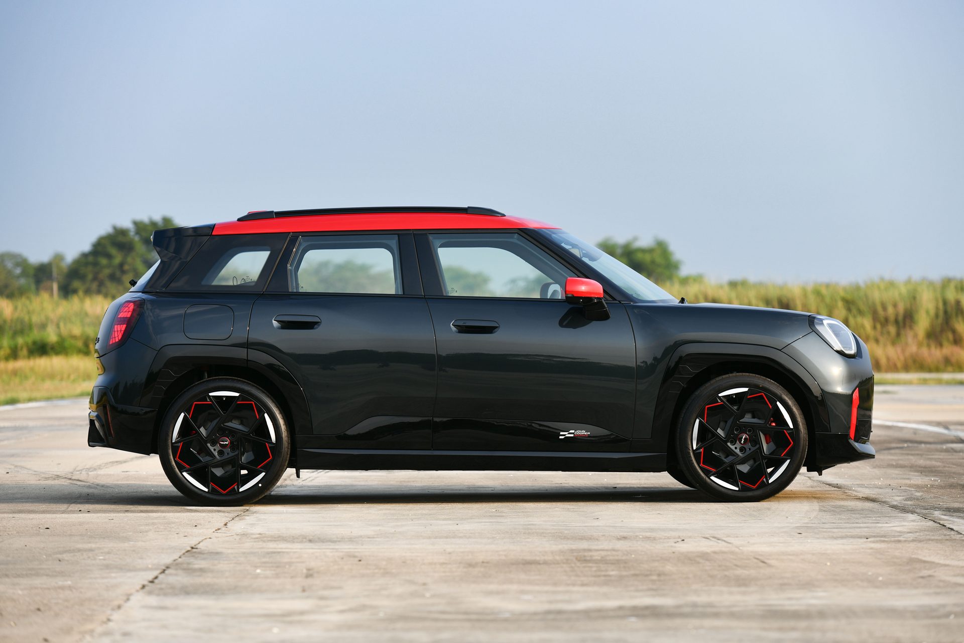 รูปภาพ มินิ Mini John Cooper Works Aceman Electric ปี 2025