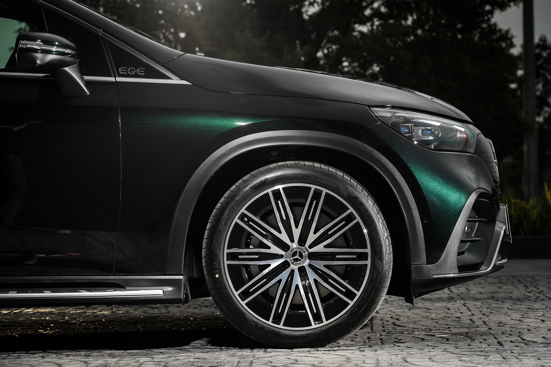 รูปภาพ เมอร์เซเดส-เบนซ์ Mercedes-benz EQ EQE 350 4MATIC SUV Electric Art ปี 2023