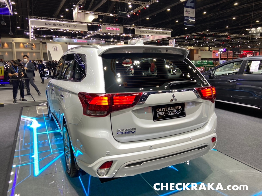 Mitsubishi Outlander PHEV GT-Premium มิตซูบิชิ ปี 2020 : ภาพที่ 4