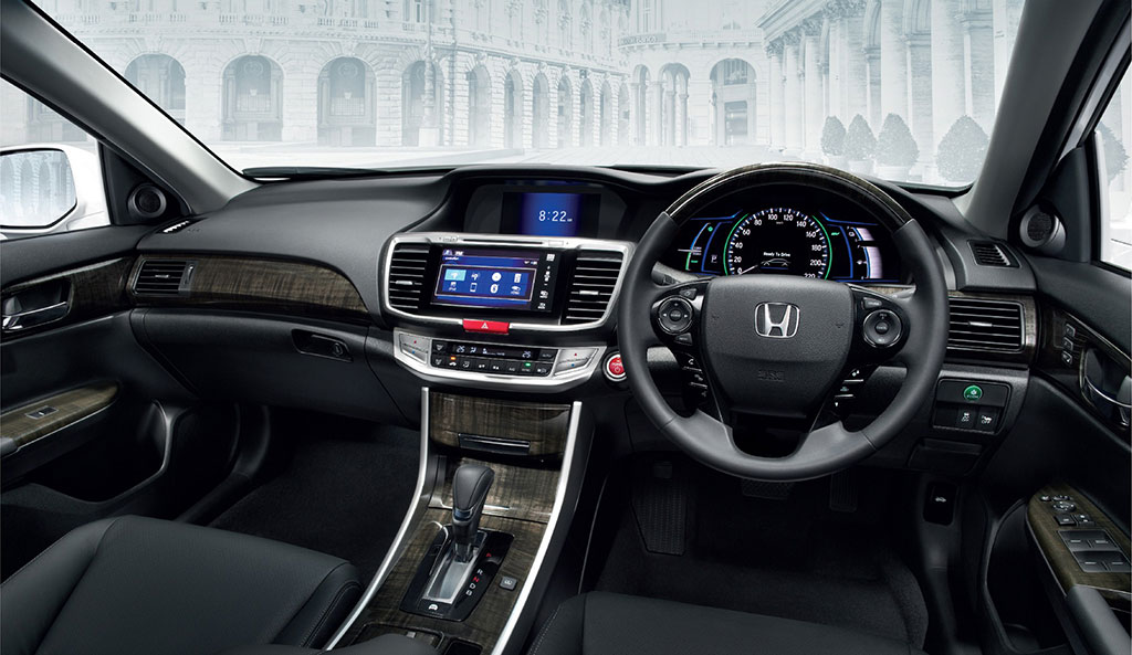 Honda Accord Hybrid 2.0 Tech ฮอนด้า แอคคอร์ด ไฮบริด ปี 2014 : ภาพที่ 6
