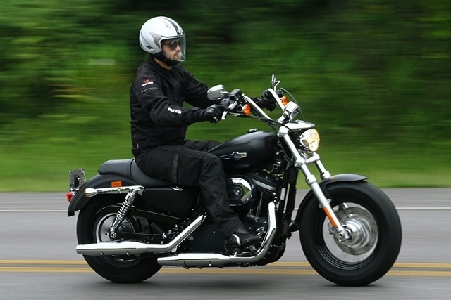 Harley-Davidson Cruiser Sportster 1200 Custom ฮาร์ลีย์-เดวิดสัน สปอร์ตสเตอร์ ปี 2016 : ภาพที่ 9
