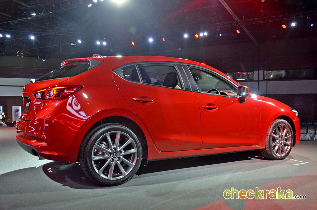 รูปภาพ มาสด้า Mazda 3 2.0 S Sports Hatchback ปี 2017
