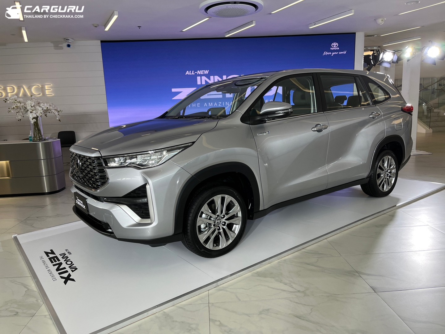 รูปภาพ โตโยต้า Toyota Innova Zenix 2.0 HEV Smart ปี 2023