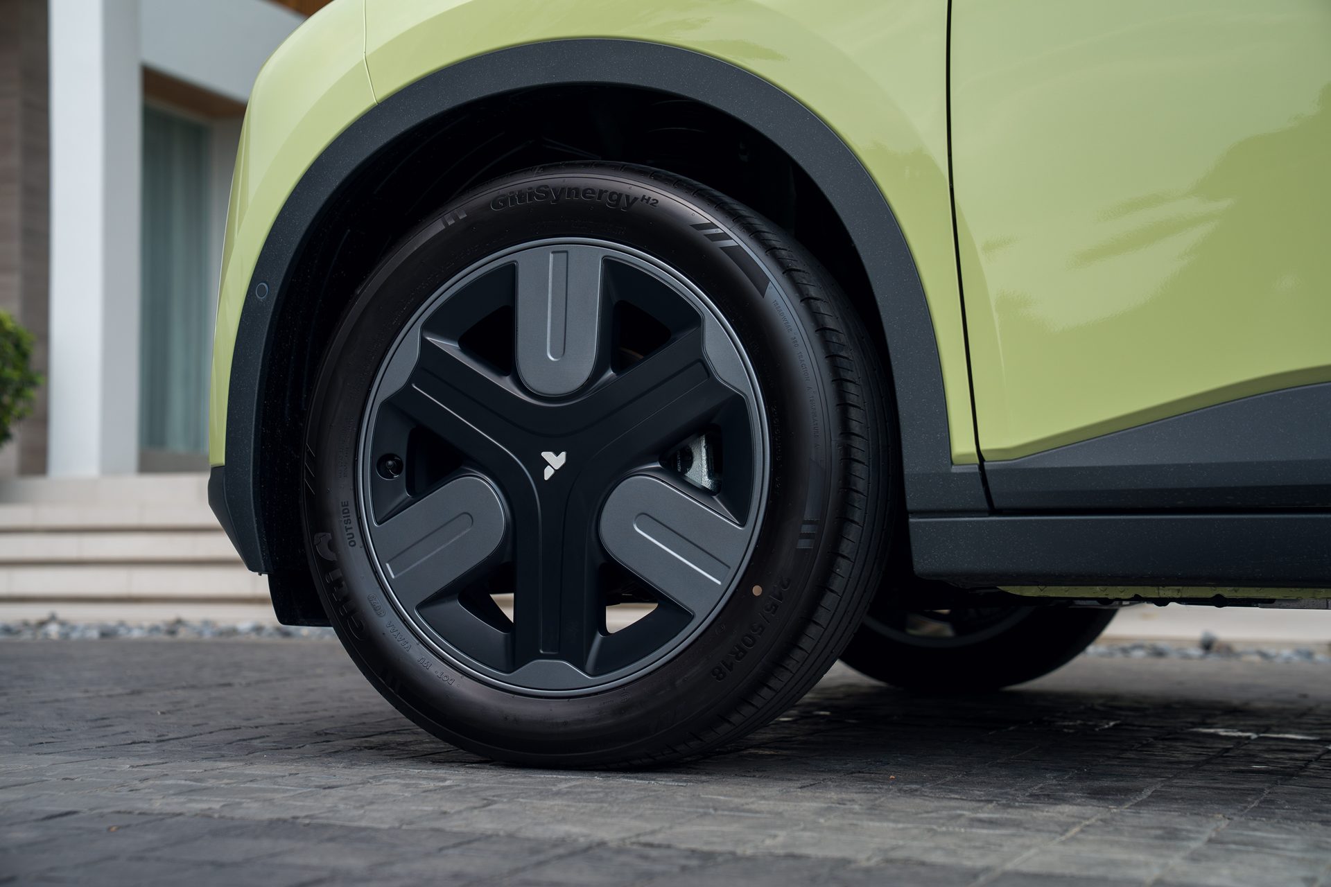 รูปภาพ ไฟเออร์ฟลาย Firefly 400 Standard ปี 2026